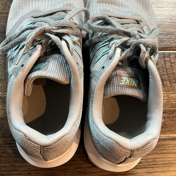 Womens NIKE‎ RUN SWIFT Stealth Running Trainers Size US 8 - Picture 8 of 9